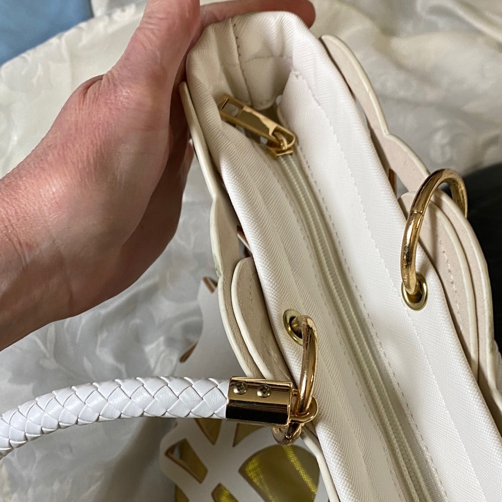 Mellow World  Eleanor White laser cutout and Gold mesh Tote Bag - Picture 5 of 8